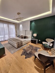 3 BHK Ready-to-Move Luxury Flat